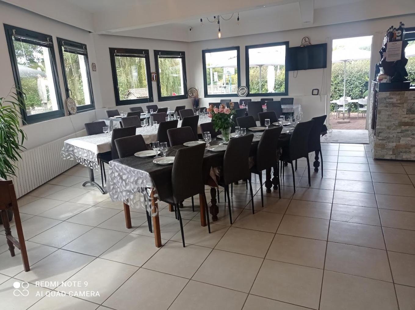 La Coquille D'Or Hotel Aixe-sur-Vienne Bagian luar foto