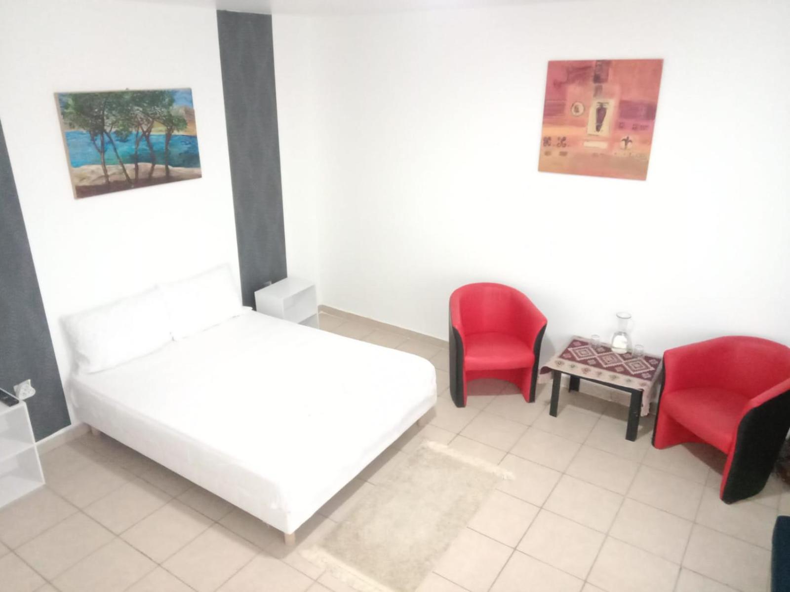 La Coquille D'Or Hotel Aixe-sur-Vienne Bagian luar foto